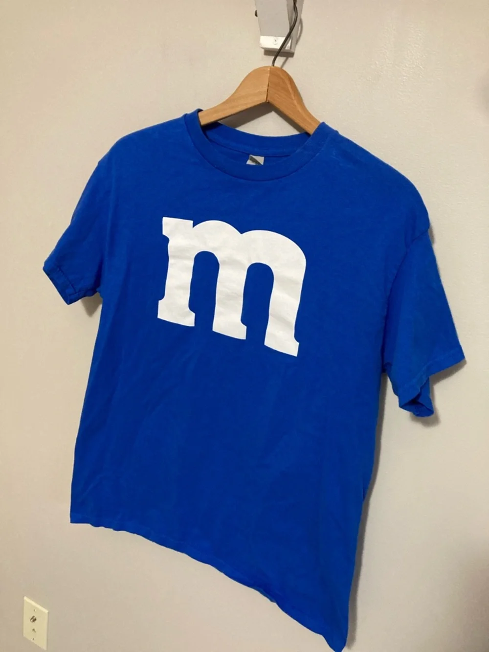 Gildan Royal Blue Tee with White m, M&M costume t-shirt, size medium